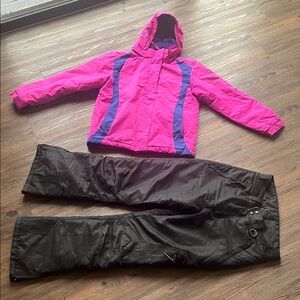 Ski set Ski Jacket snow pants mountain warehouse/AQ women’s XSP/youth 11-12 pink